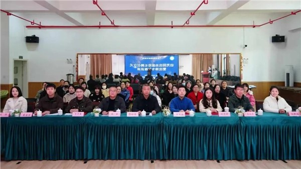 湘军麓和所贺梓兼、董海佳律师受聘为松雅教育集团幼儿园法治辅导员 湘军麓和所贺梓兼、董海佳律师受聘为松雅教育集团幼儿园法治辅导员